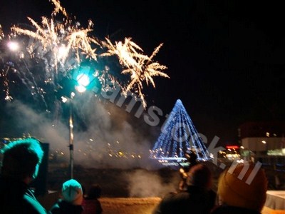 Officieel startsein realisatie Eemplein  - led kerstboom amersfoort vuurwerkshow 
